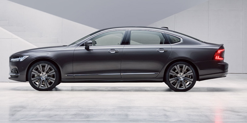 2022 Volvo S90